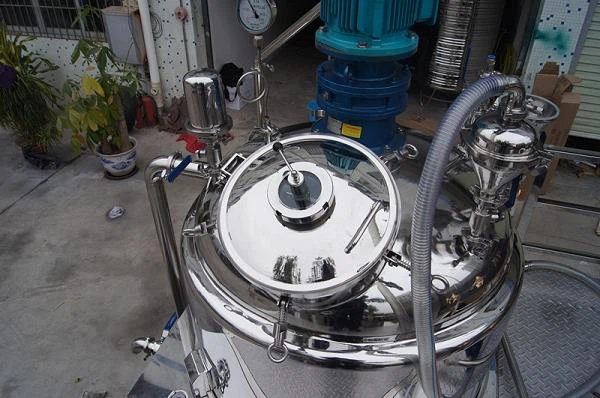 vacuum emulsifying homogenizer