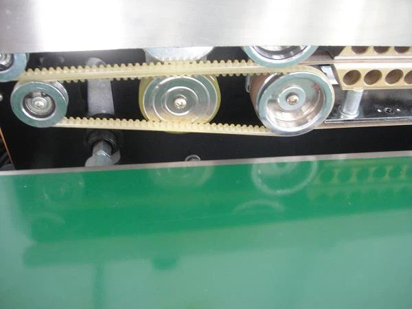 Semi Automatic Continues Plastic Mask Bag Sealing Machine